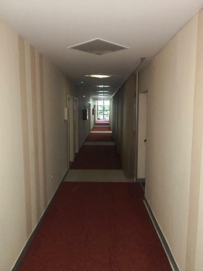 Contemporary Residence Ниш Экстерьер фото