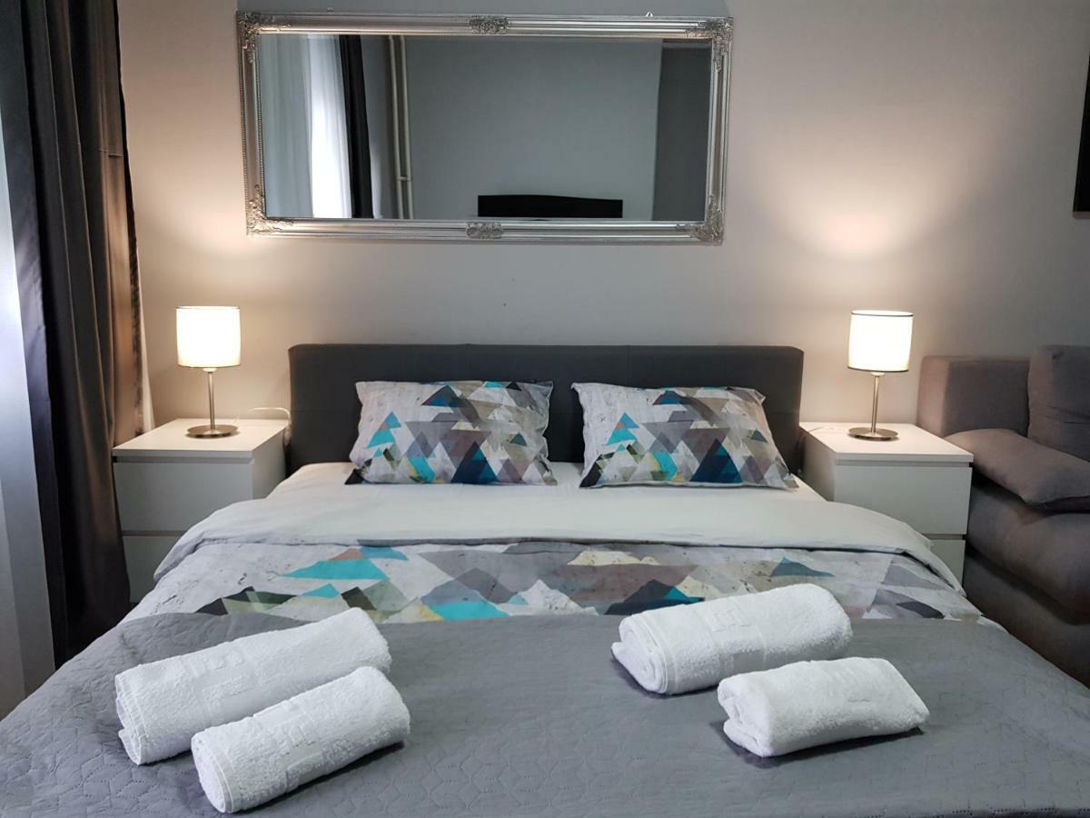 Contemporary Residence Ниш Экстерьер фото